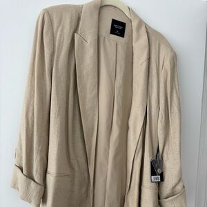 Simply Vera Wang Woman’s Beige Women's Blazer - XL (NWT)